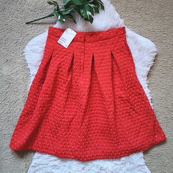 H&M Red Polka-dot Skirt - Picture 2 of 4